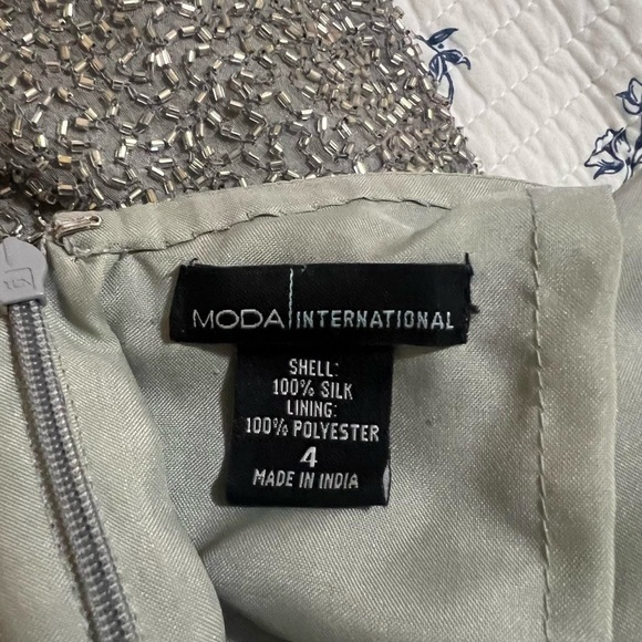 Moda International Glittering Silver Backless Dress - Picture 6 of 6